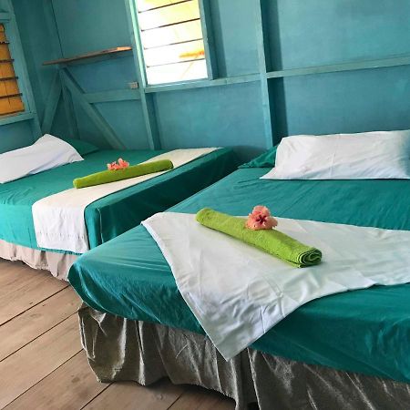Sunrise Paradise/Carlito'S Place Little Corn Island Exterior photo