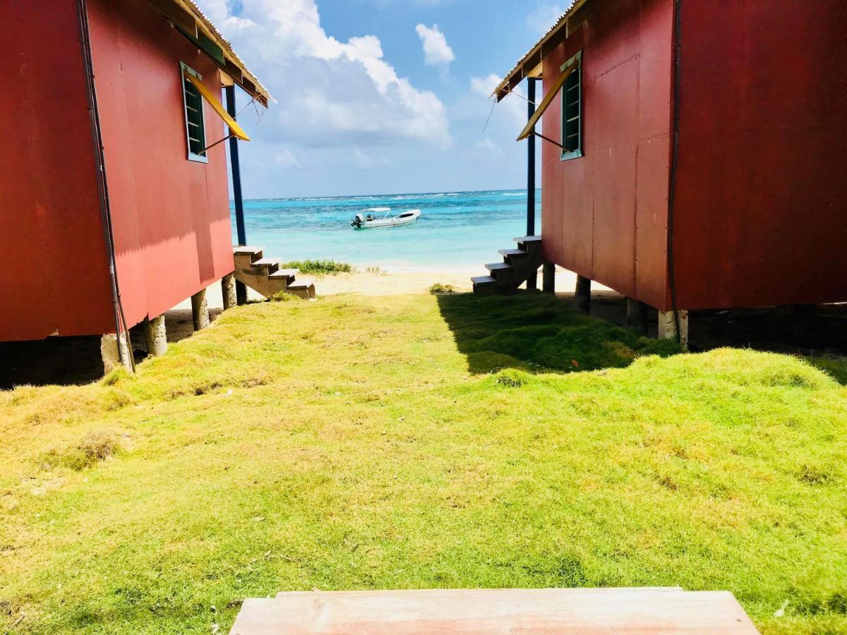 Sunrise Paradise/Carlito'S Place Little Corn Island Exterior photo